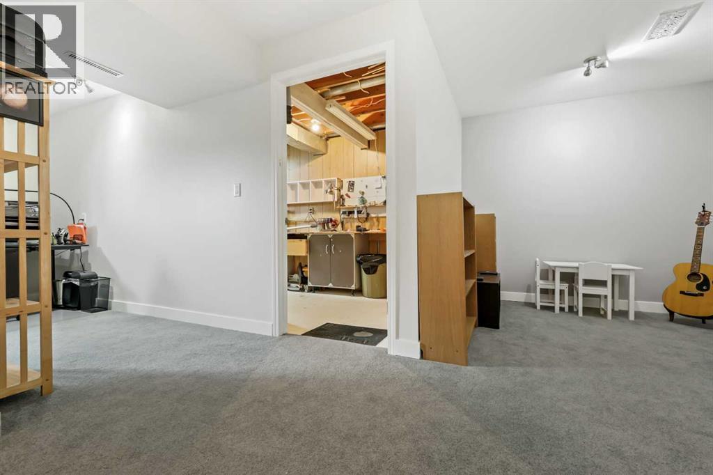 103 Sandarac Place Nw, Calgary, Alberta  T3K 2Y5 - Photo 30 - A2249395
