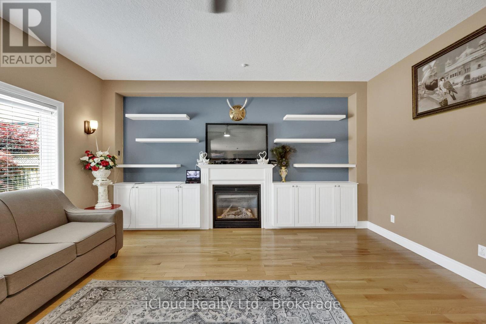 803 Spitfire Street, Woodstock, Ontario  N4T 0A9 - Photo 12 - X12304877
