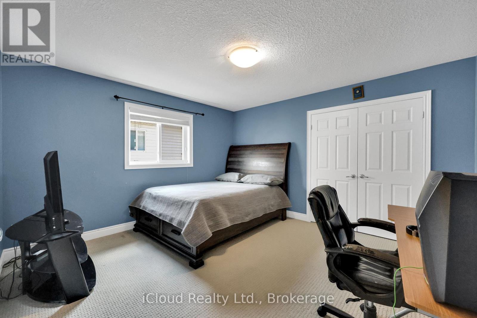 803 Spitfire Street, Woodstock, Ontario  N4T 0A9 - Photo 34 - X12304877