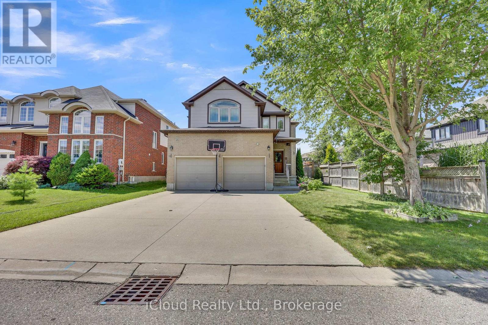 803 SPITFIRE STREET, Woodstock, Ontario