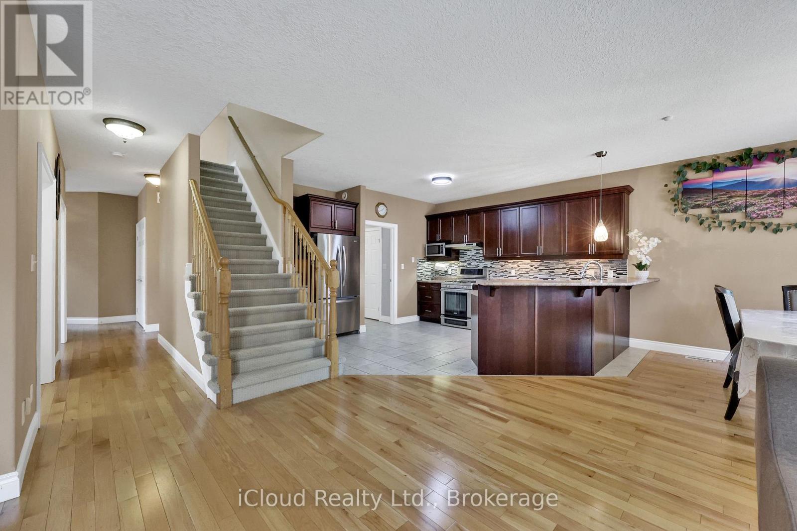 803 Spitfire Street, Woodstock, Ontario  N4T 0A9 - Photo 13 - X12304877