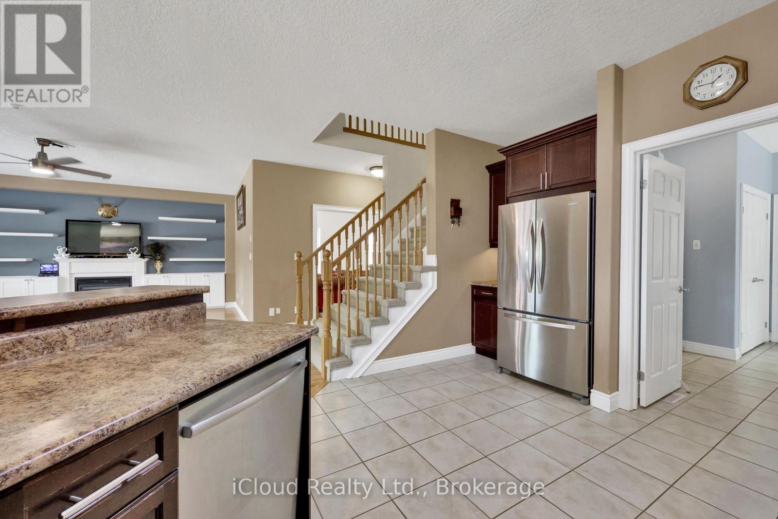 803 Spitfire Street, Woodstock, Ontario  N4T 0A9 - Photo 22 - X12304877