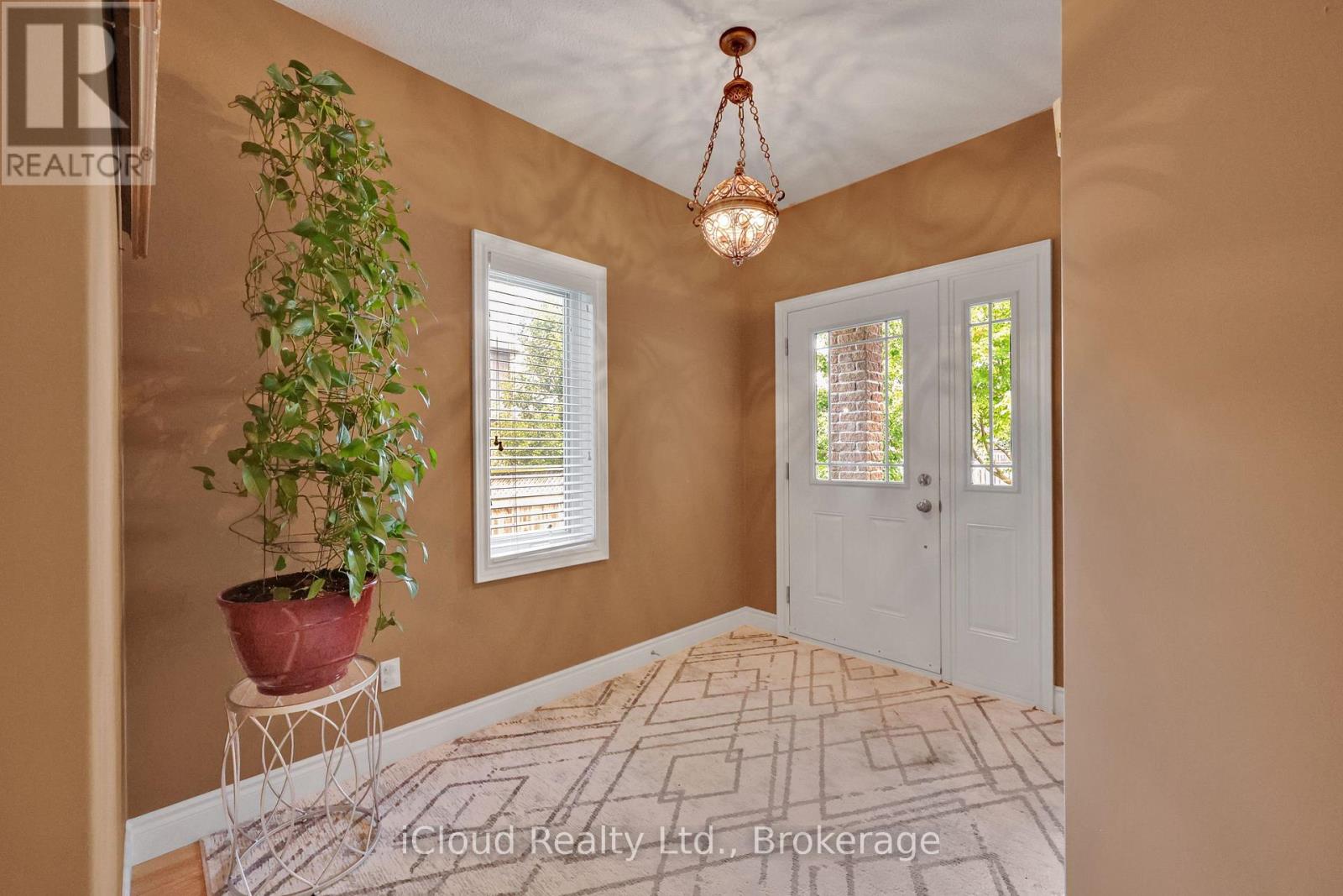 803 Spitfire Street, Woodstock, Ontario  N4T 0A9 - Photo 4 - X12304877