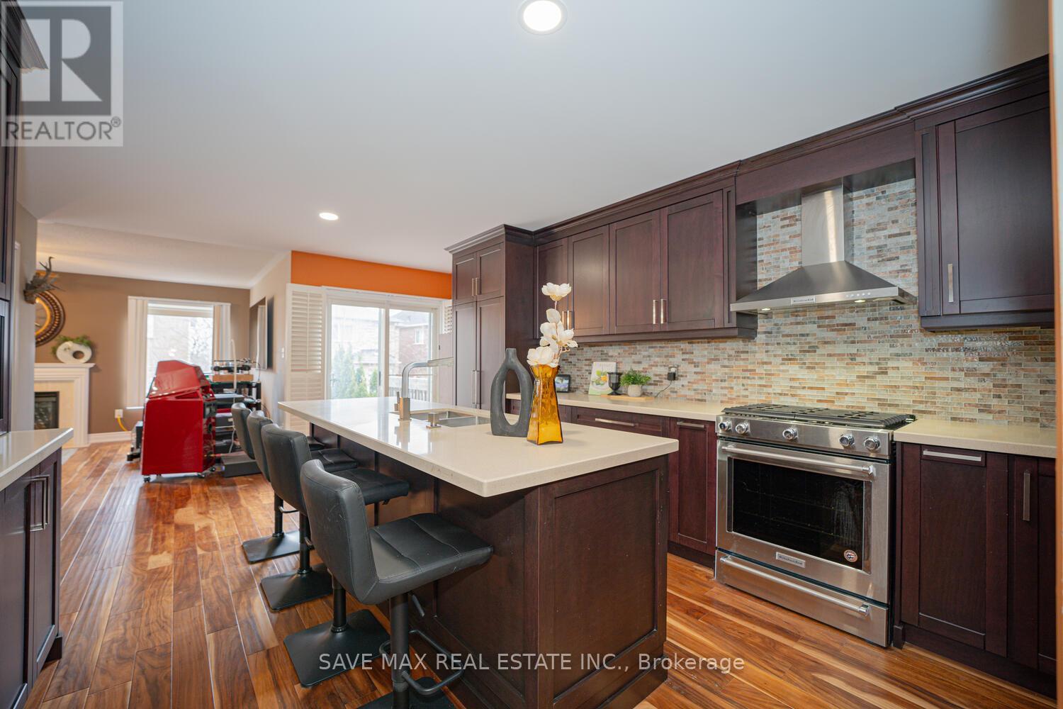 Property at 82 BELMONT BOULEVARD image 4