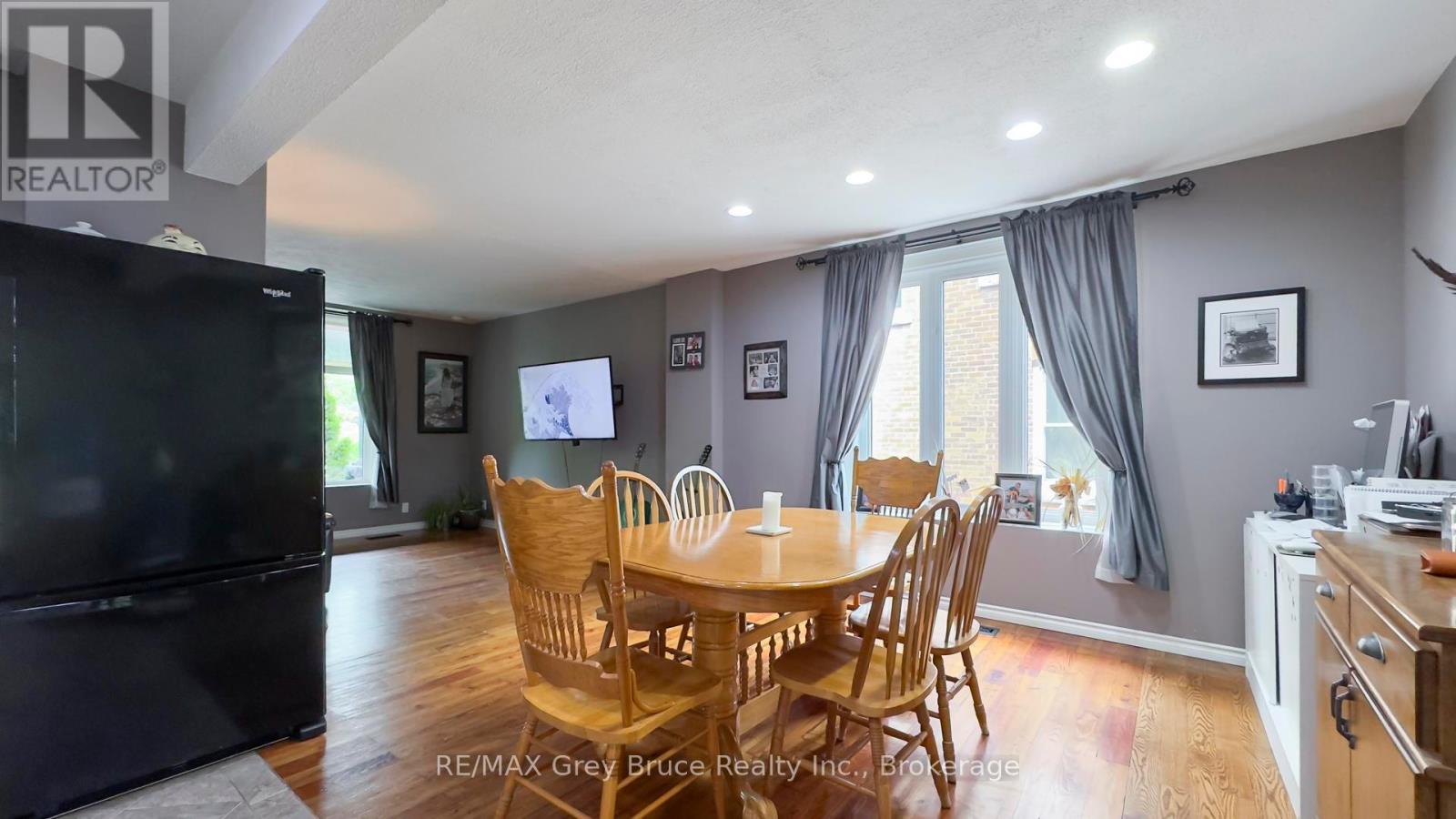 1155 3rd Avenue W, Owen Sound, Ontario  N4K 4P9 - Photo 11 - X12214472