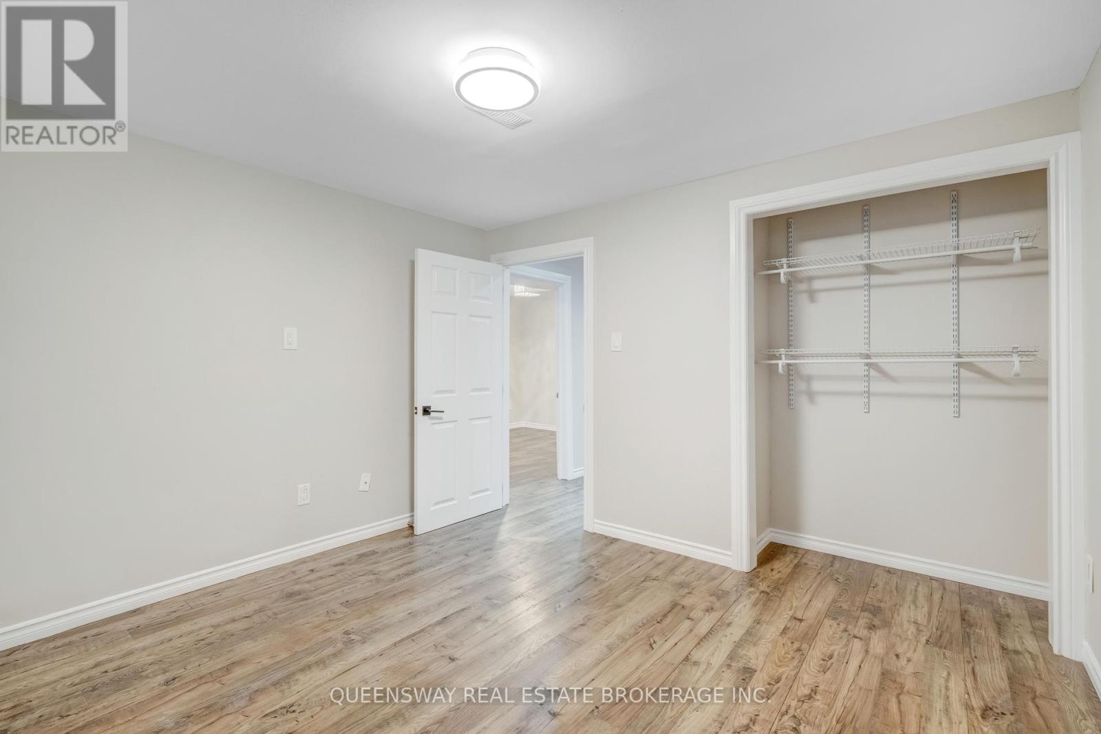 39 Garden Crescent, Hamilton, Ontario  L8V 4T3 - Photo 16 - X12354655