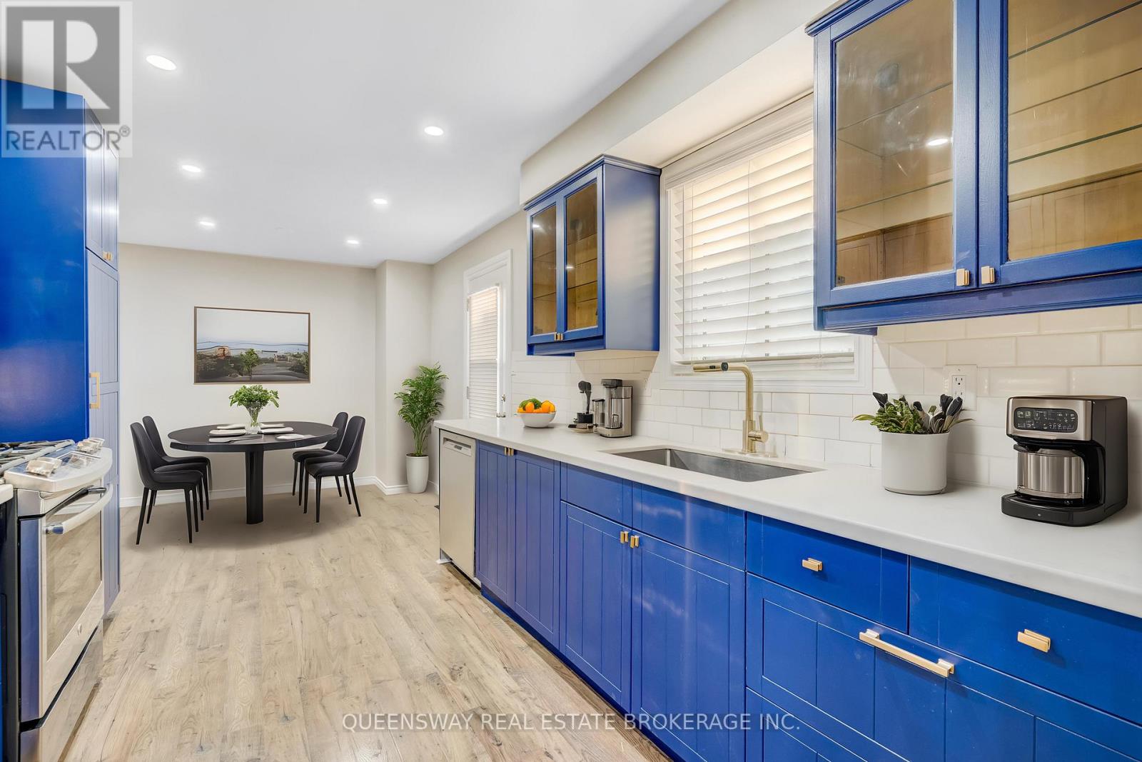 39 Garden Crescent, Hamilton, Ontario  L8V 4T3 - Photo 8 - X12354655