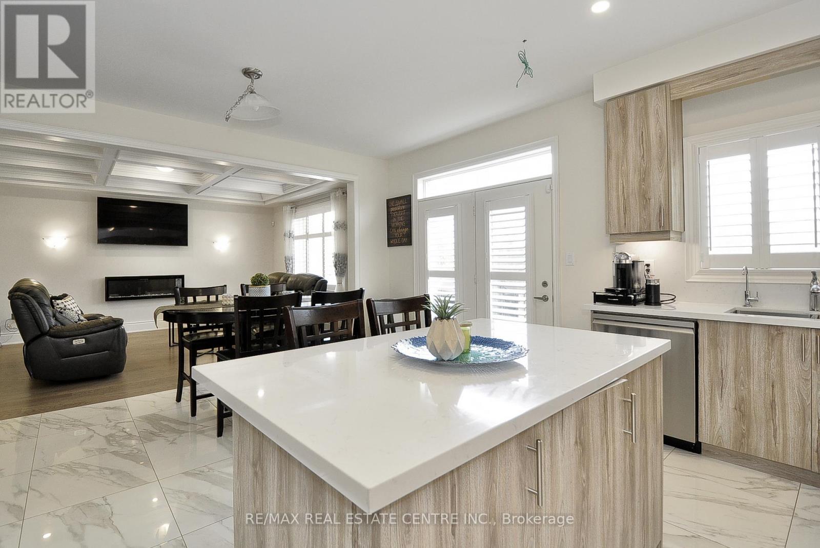 81 Attwater Drive, Cambridge, Ontario  N1R 5S2 - Photo 13 - X12354687