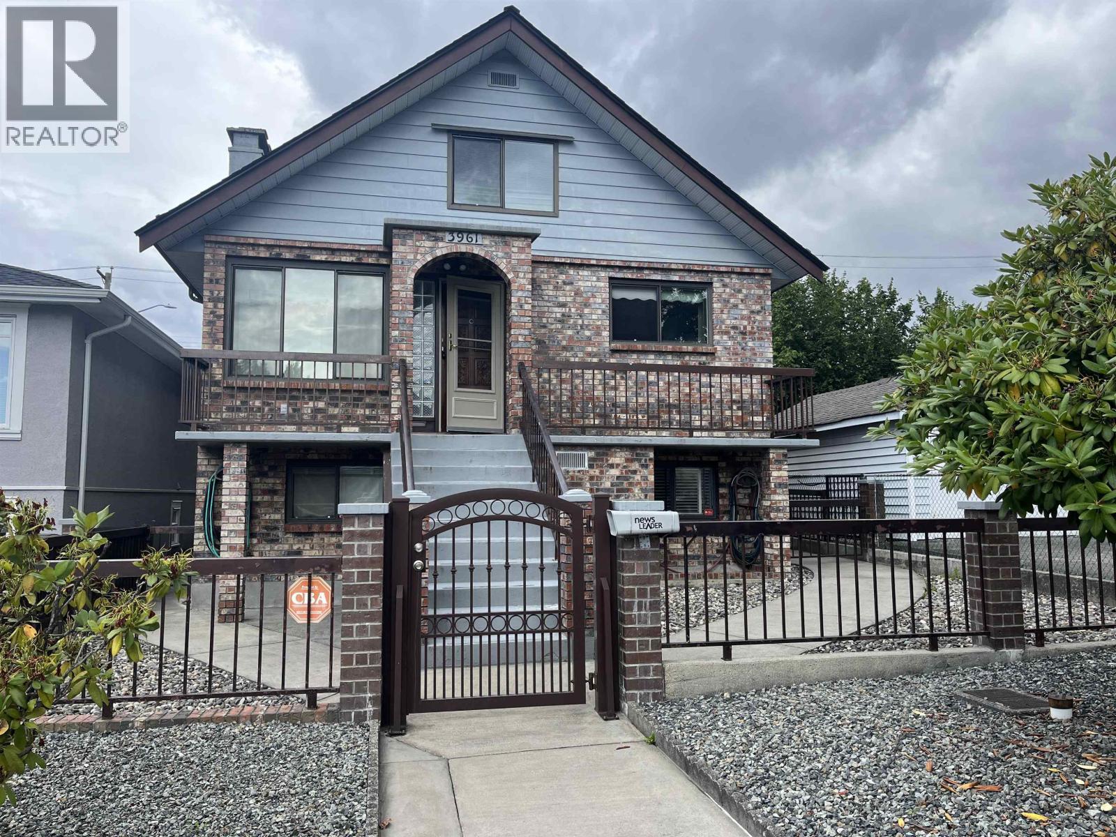 3961 VENABLES STREET, Burnaby, British Columbia