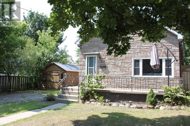 217 Giles Street, London East, Ontario  N5Z 2V9 - Photo 2 - X12354865