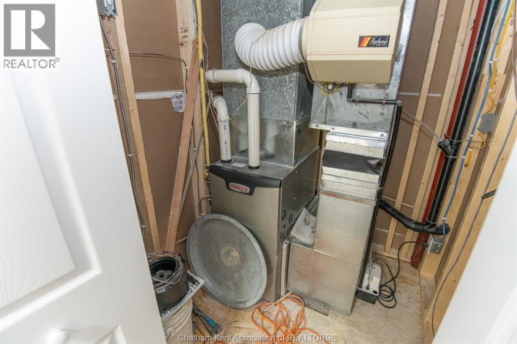 74 St. Michael Avenue, Chatham, Ontario  N7M 3E6 - Photo 31 - 25018992