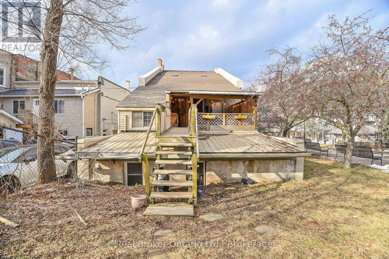 26 Queen Street E, Cambridge, Ontario  N3C 2A6 - Photo 25 - X12354884