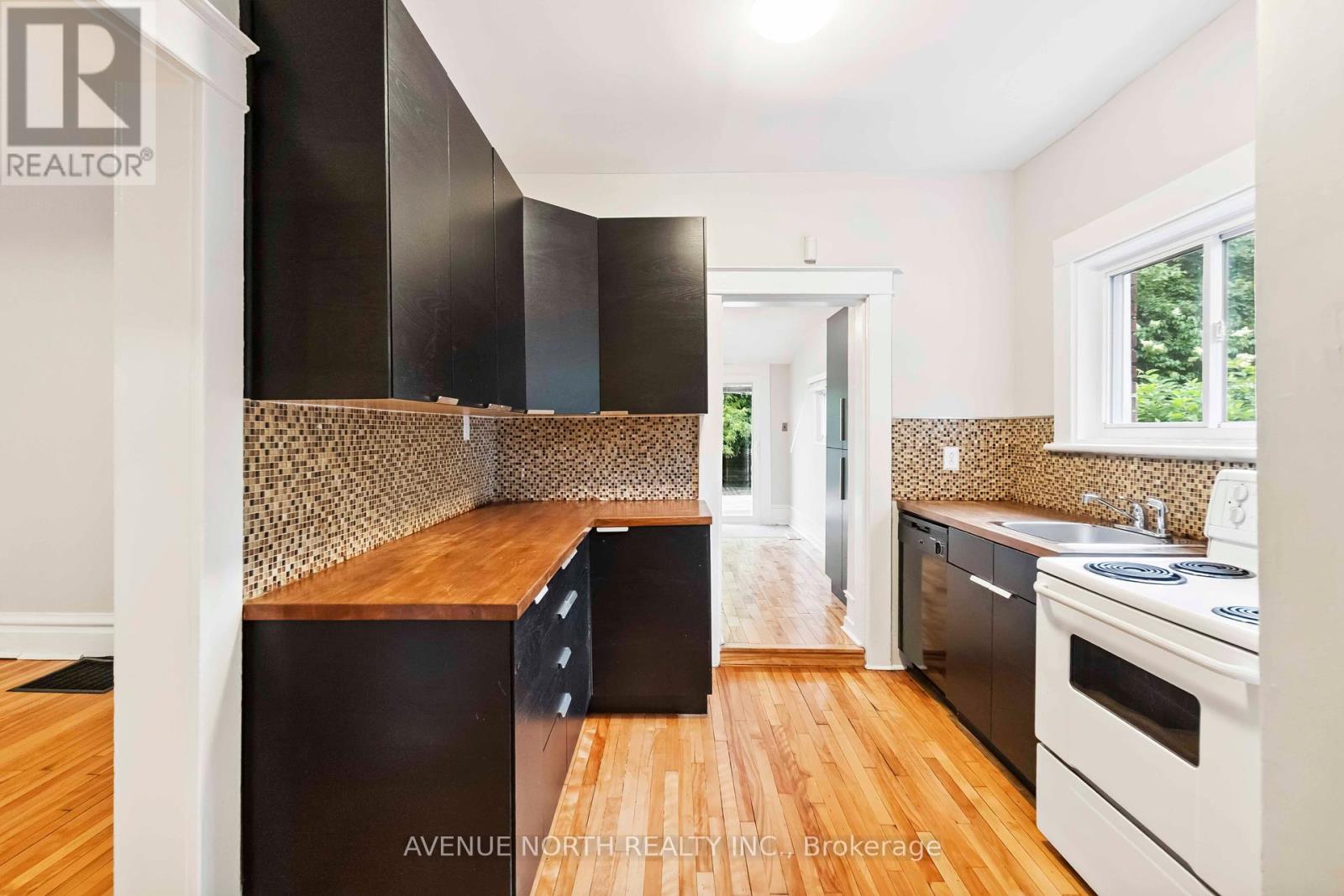 169 Arlington Avenue, Ottawa, Ontario  K1R 5S6 - Photo 16 - X12250436