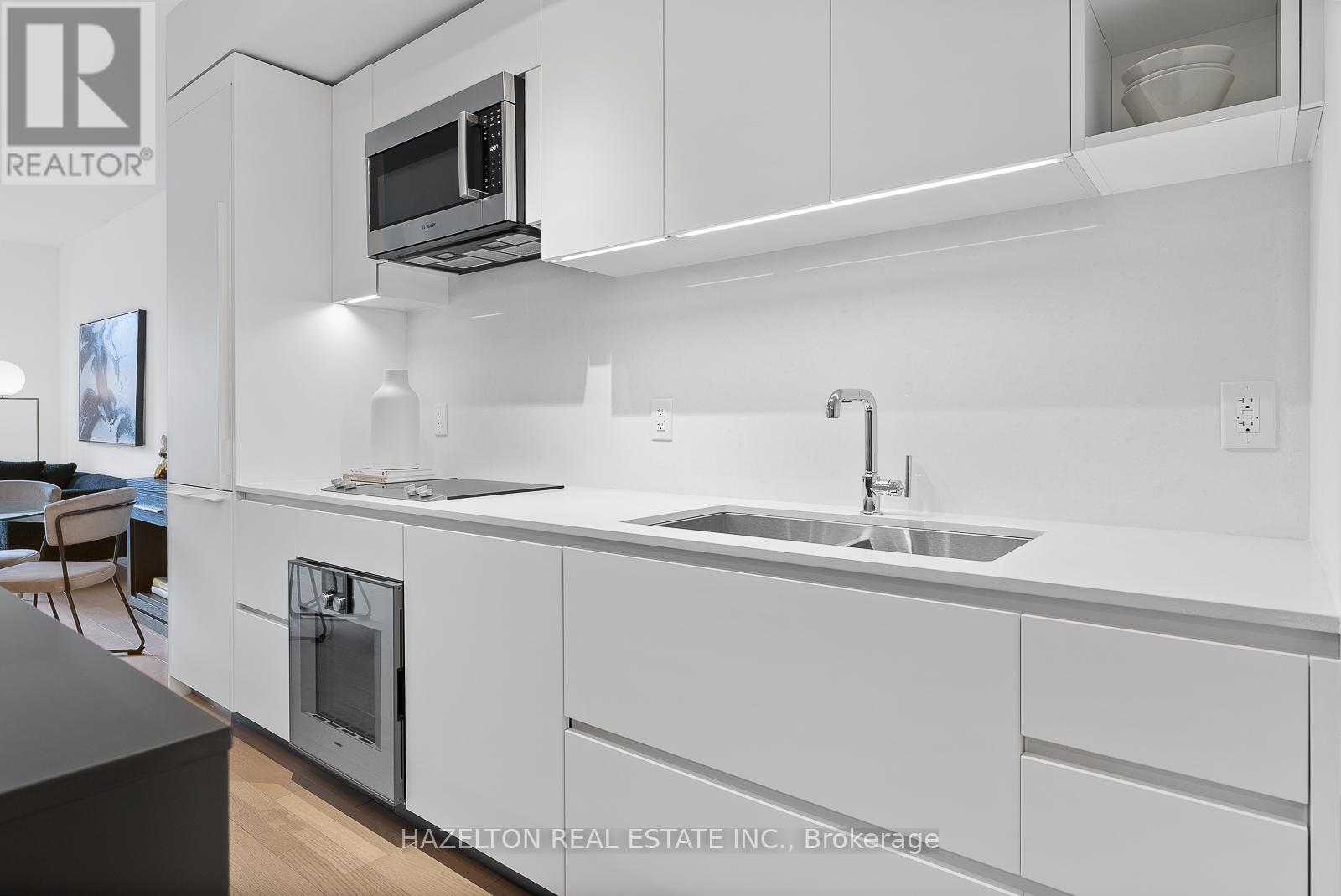 302 - 128 Pears Avenue, Toronto, Ontario  M5R 0A9 - Photo 9 - C12354813