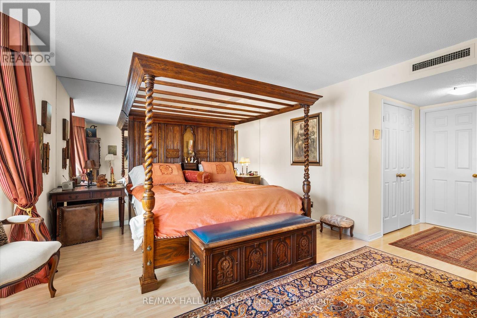 801 - 25 George Street, Toronto (Moss Park), Ontario  M5A 4L8 - Photo 15 - C12354859