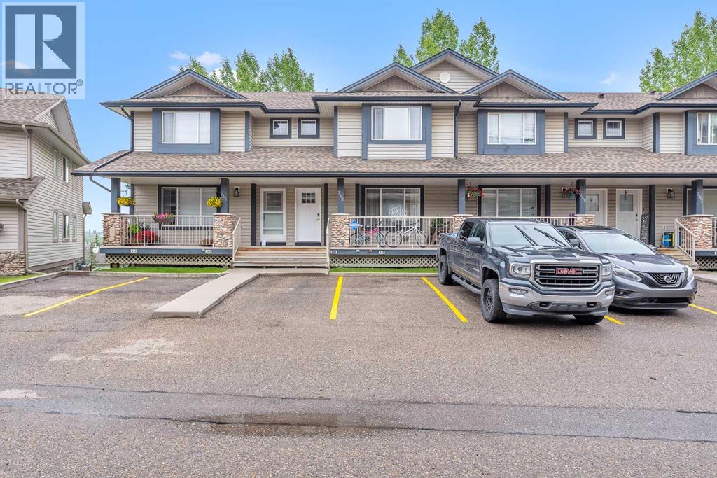 Property at 245 Citadel Point NW image 1