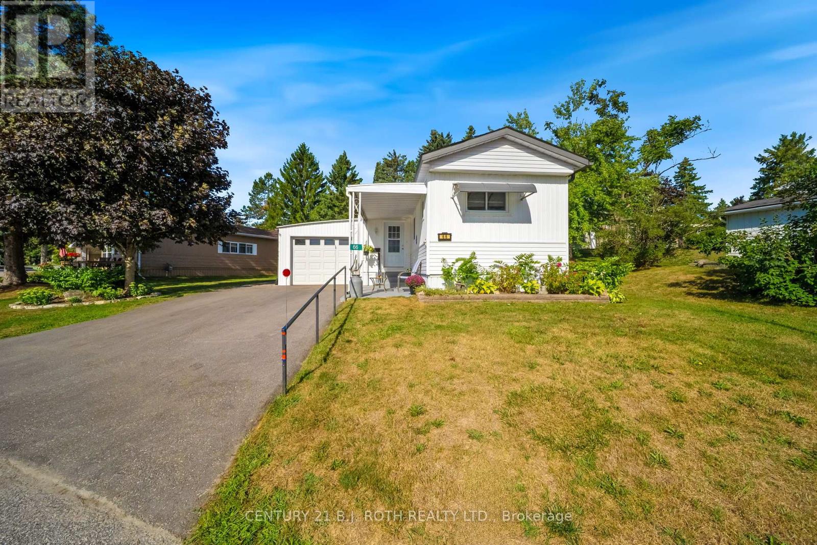 66 Cameron Drive, Oro-Medonte (Hawkestone), Ontario  L0L 1T0 - Photo 2 - S12354827
