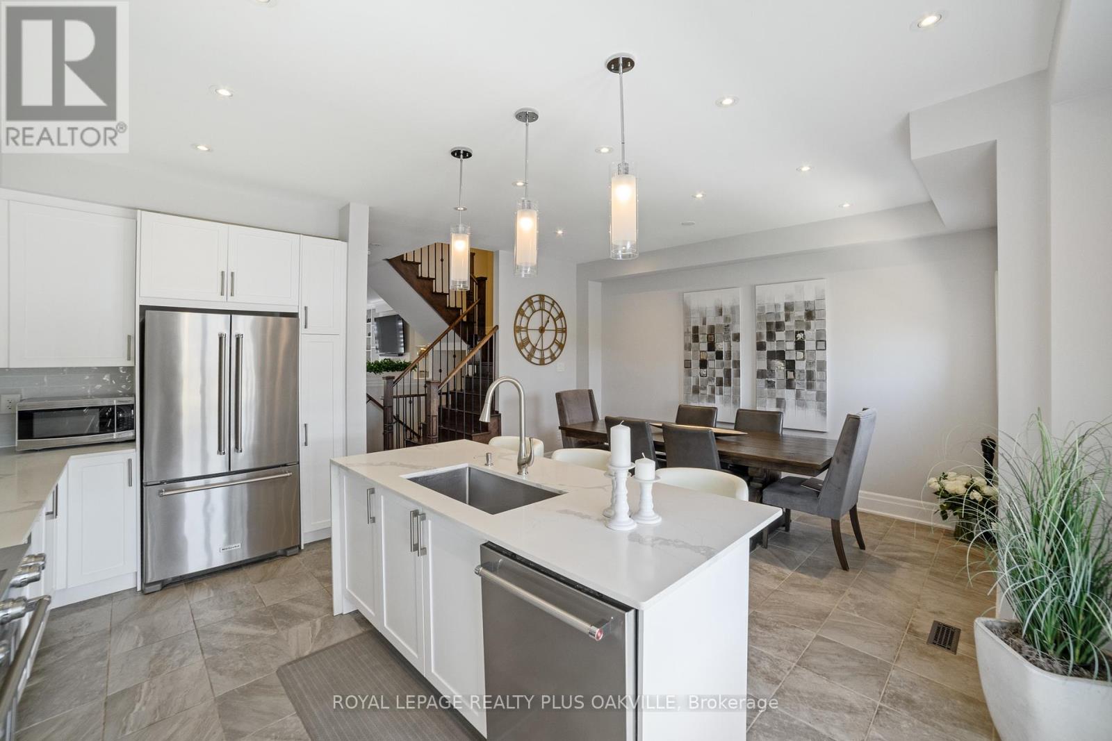 2275 Khalsa Gate, Oakville, Ontario  L6M 1P4 - Photo 15 - W12354773