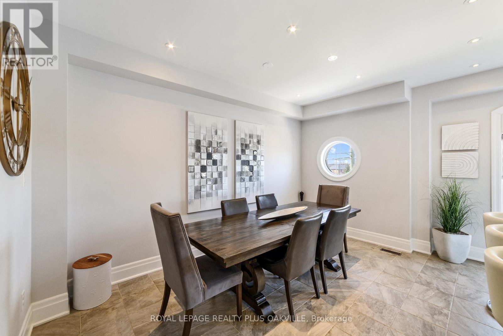2275 Khalsa Gate, Oakville, Ontario  L6M 1P4 - Photo 17 - W12354773