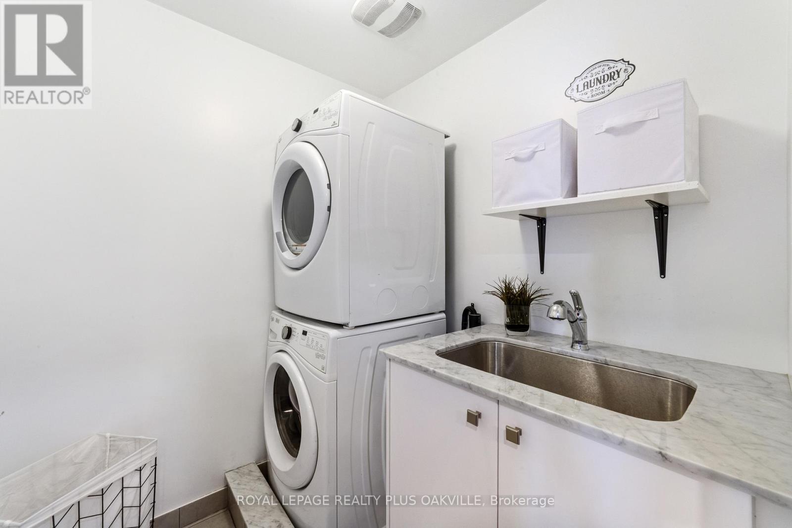 2275 Khalsa Gate, Oakville, Ontario  L6M 1P4 - Photo 24 - W12354773
