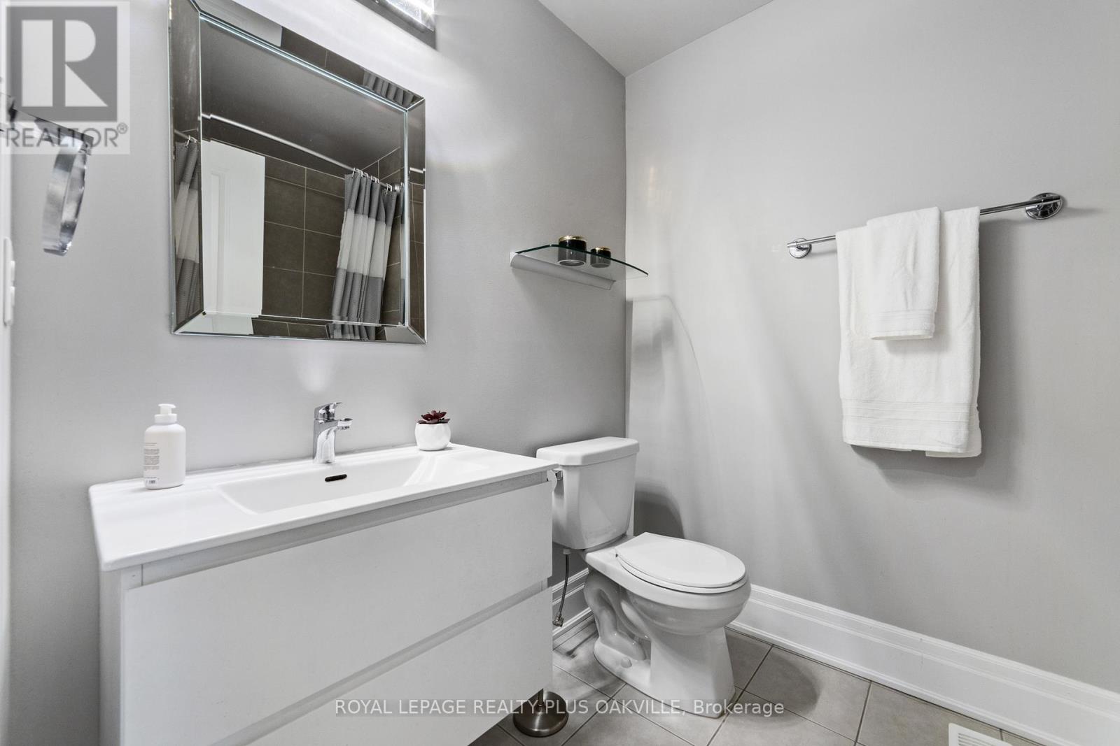 2275 Khalsa Gate, Oakville, Ontario  L6M 1P4 - Photo 25 - W12354773