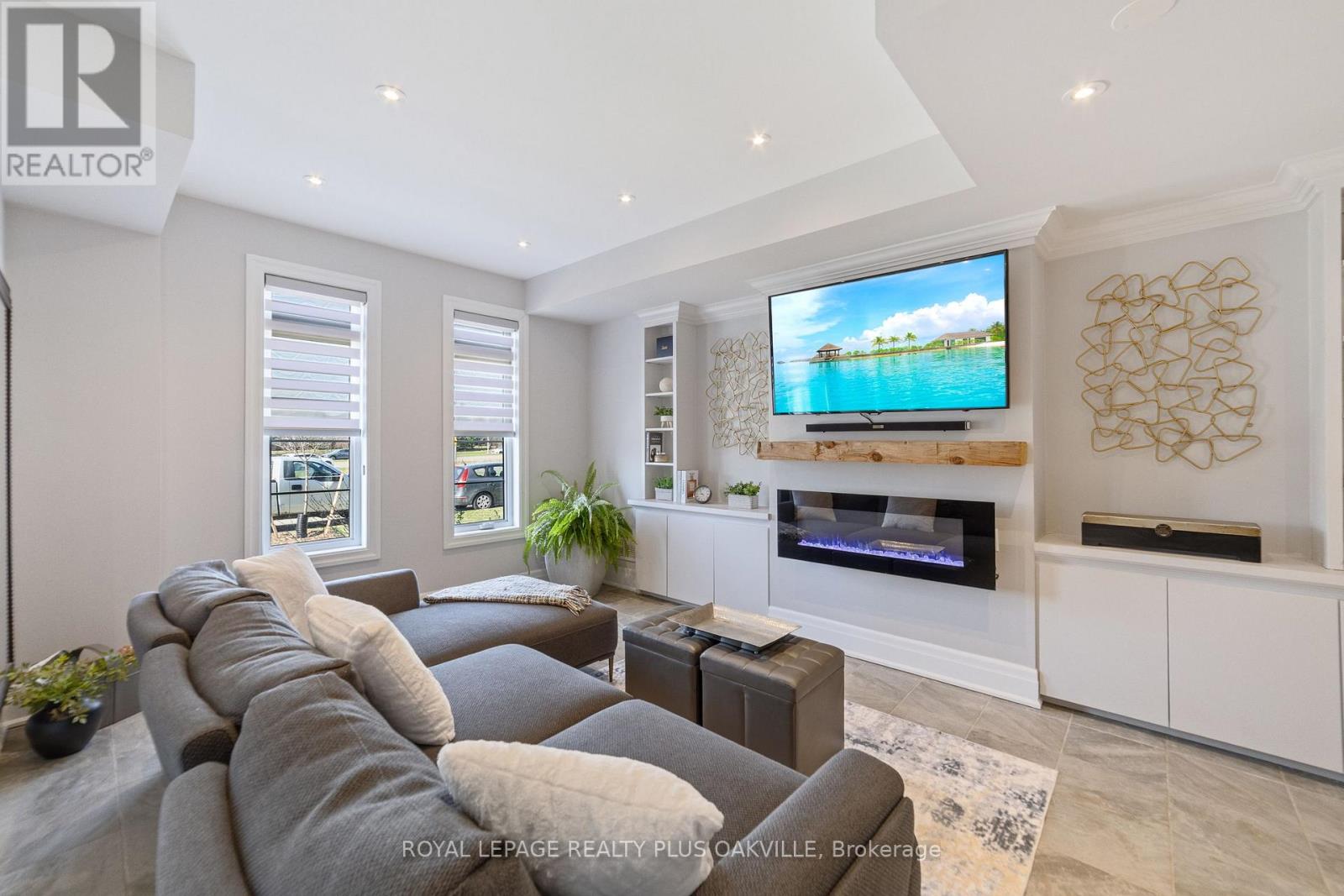 2275 Khalsa Gate, Oakville, Ontario  L6M 1P4 - Photo 4 - W12354773