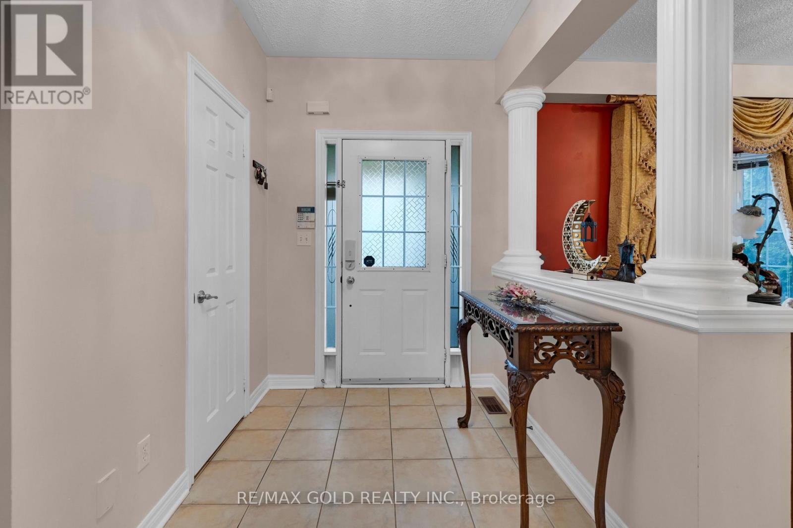 5625 Passion Flower Boulevard, Mississauga, Ontario  L5M 7N2 - Photo 5 - W12354785