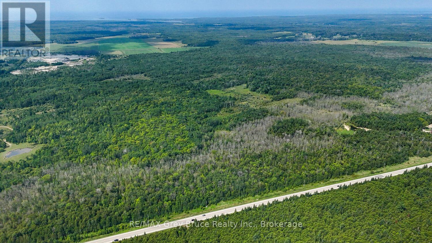 65 Lawrence Road, South Bruce Peninsula, Ontario  N0H 2T0 - Photo 43 - X12108873