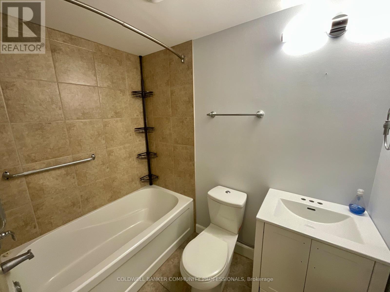 108 - 1212 Fennell Avenue E, Hamilton, Ontario  L8T 1T2 - Photo 11 - X12354766