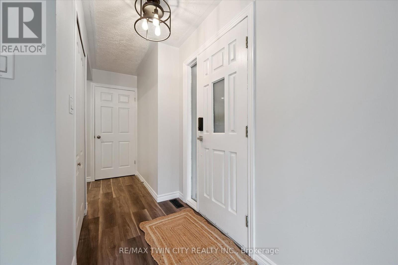 Property at 191 SILVER ASPEN CRESCENT image 3
