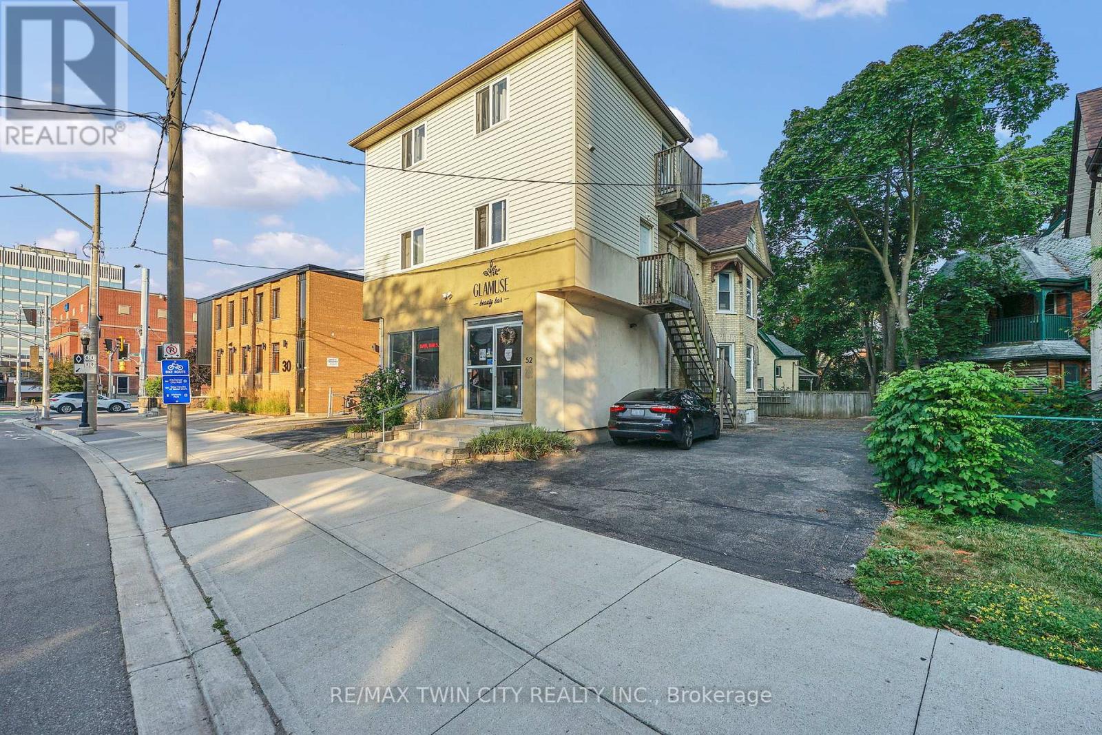52 Water Street N, Kitchener, Ontario  N2H 5A8 - Photo 3 - X12354838