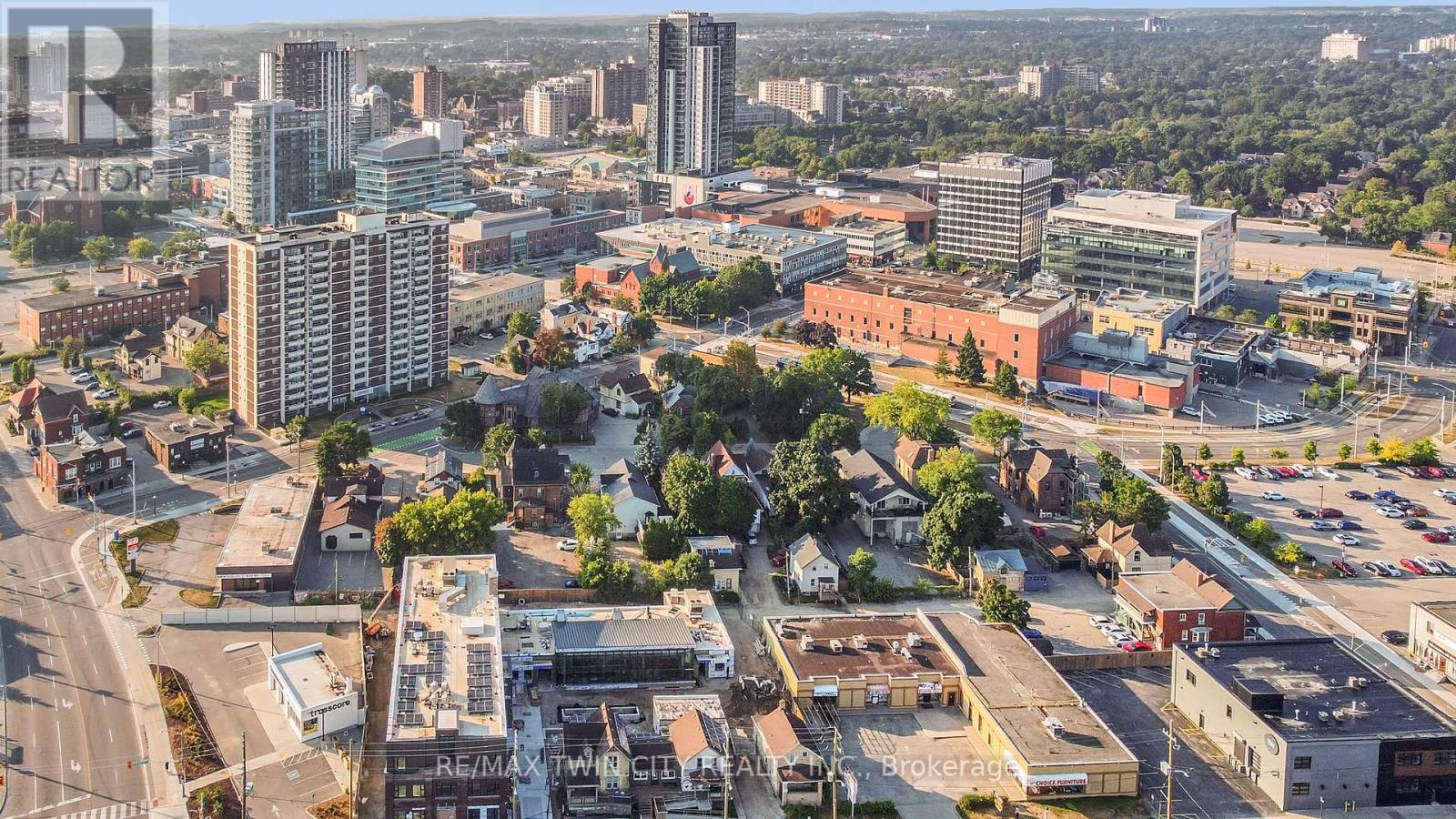 52 Water Street N, Kitchener, Ontario  N2H 5A8 - Photo 32 - X12354838