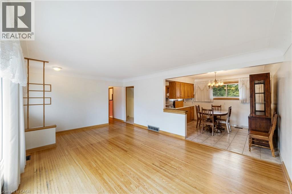 347 Hixon Road, Hamilton, Ontario  L8K 2C8 - Photo 9 - 40762021