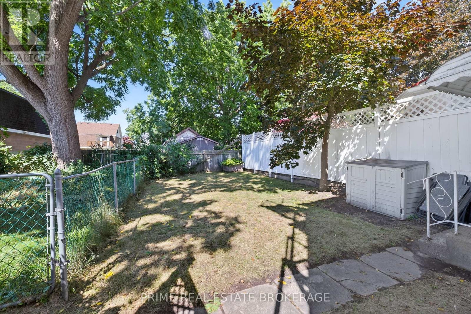 38 Hincks Street, St. Thomas, Ontario  N5R 3N6 - Photo 33 - X12354936