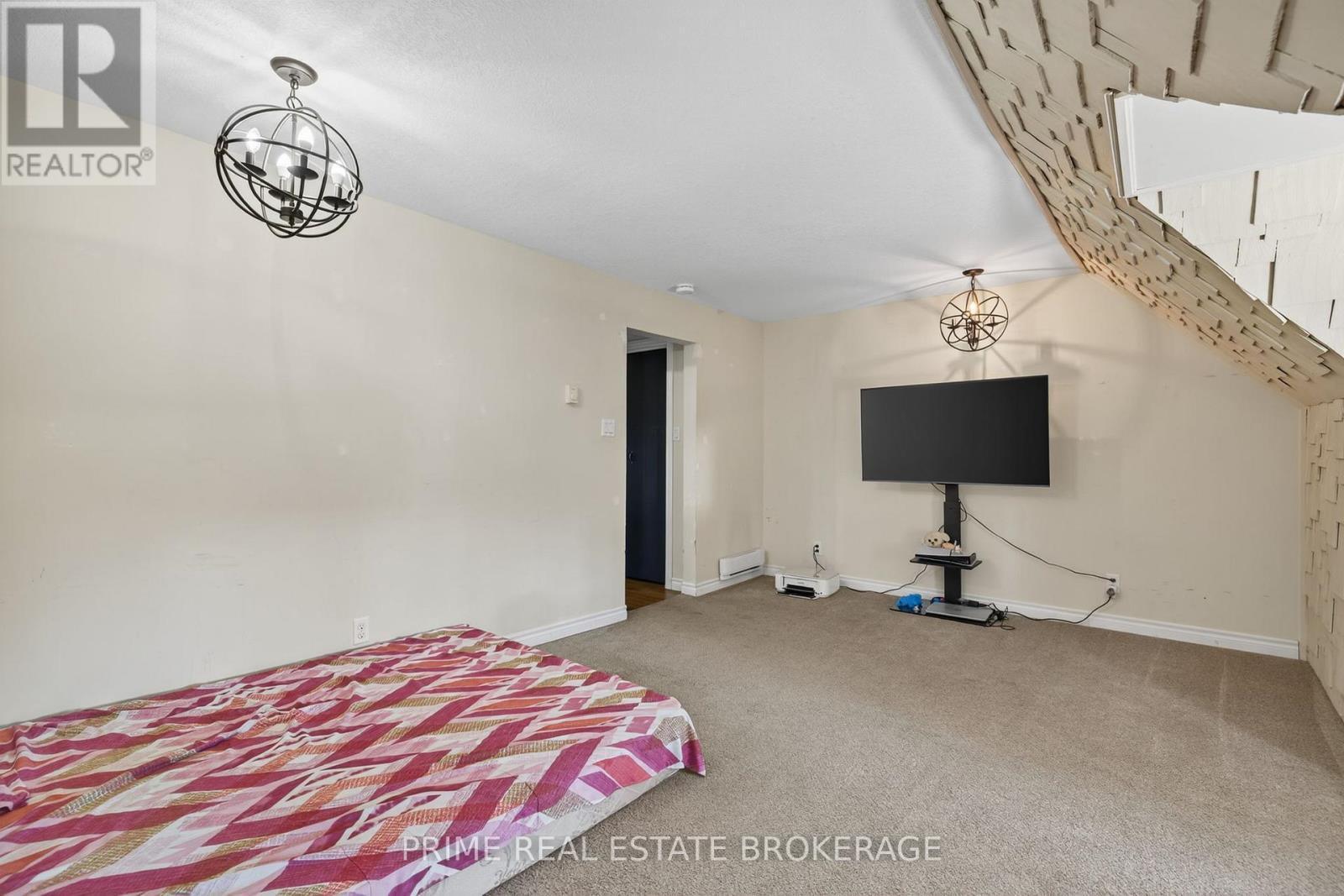 38 Hincks Street, St. Thomas, Ontario  N5R 3N6 - Photo 29 - X12354940