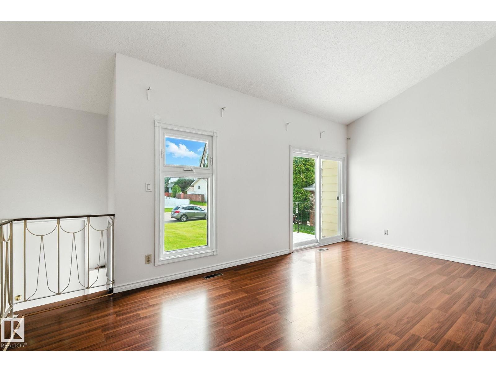 1112 56 St Nw, Edmonton, Alberta  T6L 1Y3 - Photo 11 - E4453821