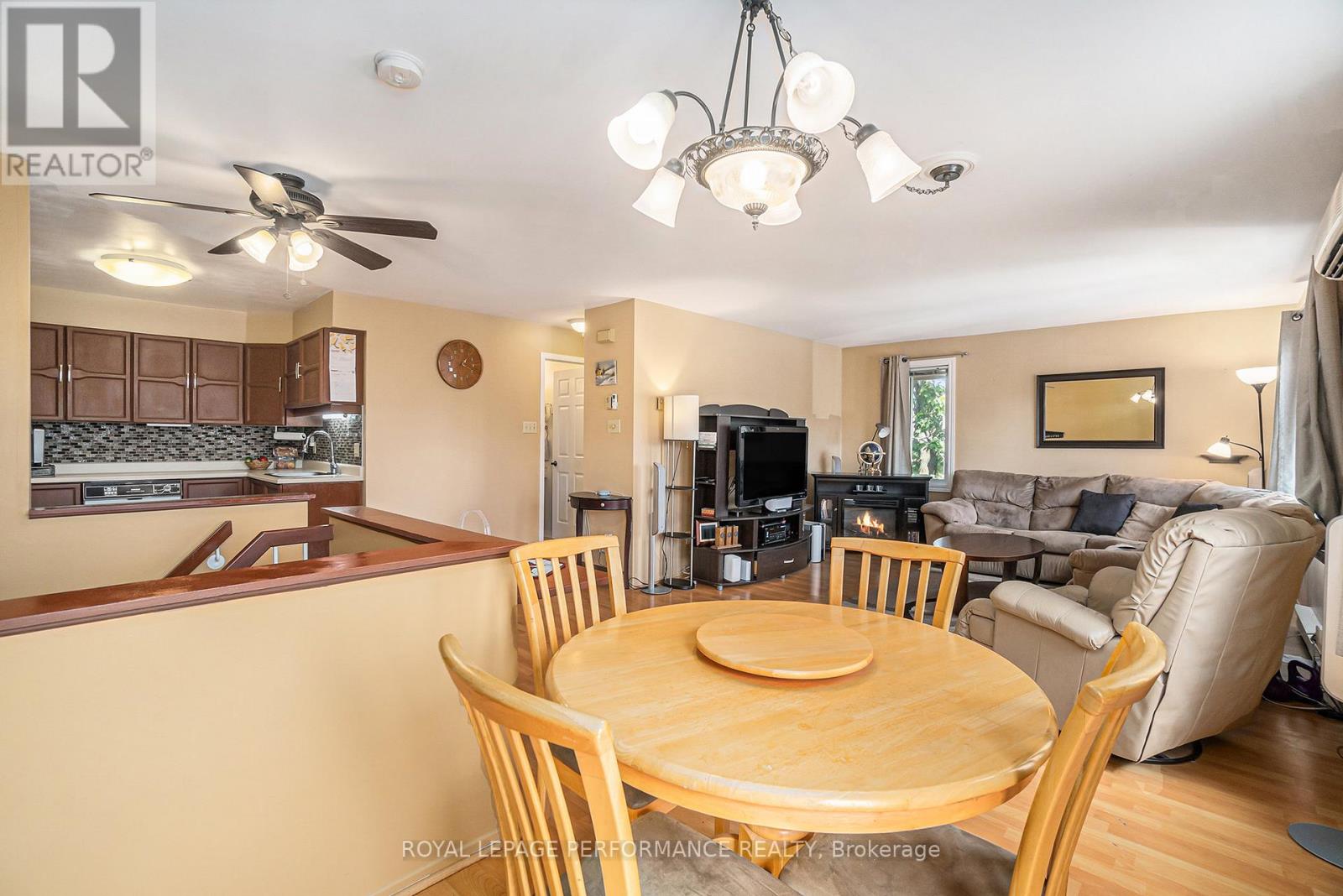 201 - 1765 Cabaret Lane, Ottawa, Ontario  K4A 2H2 - Photo 13 - X12355012