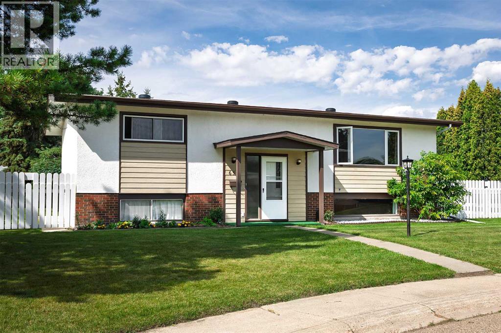 6511 45a Avenue, Camrose, Alberta  T4V 0C8 - Photo 2 - A2249125
