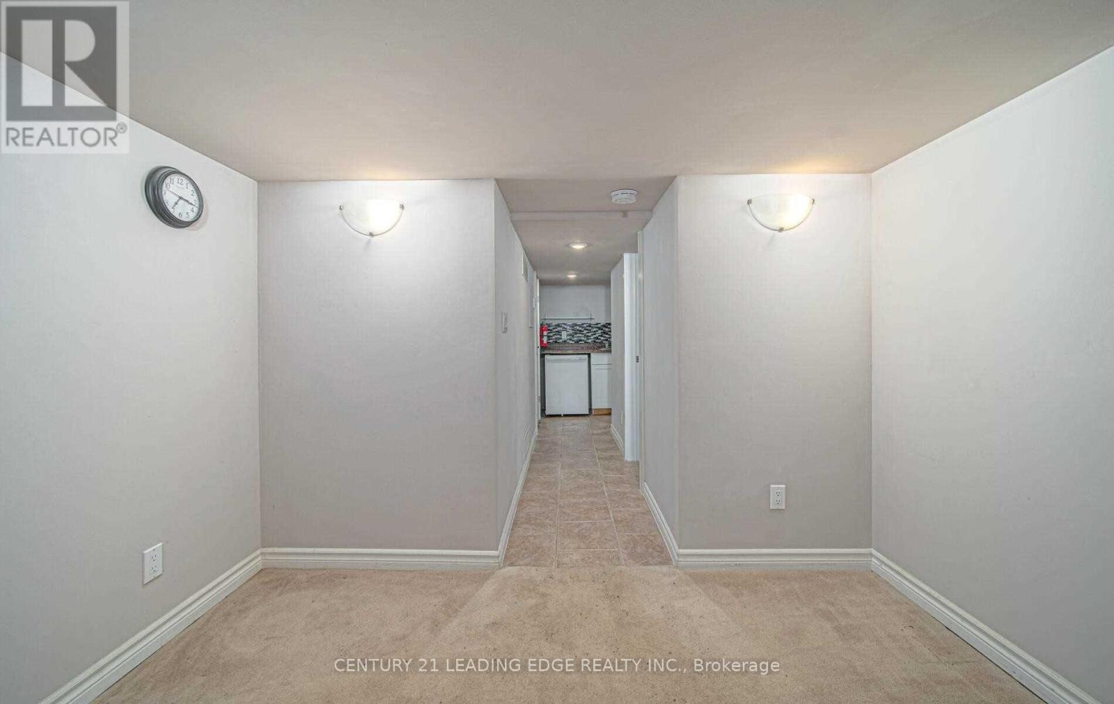 71 Hall Street, Oshawa, Ontario  L1H 2Y8 - Photo 8 - E12354364