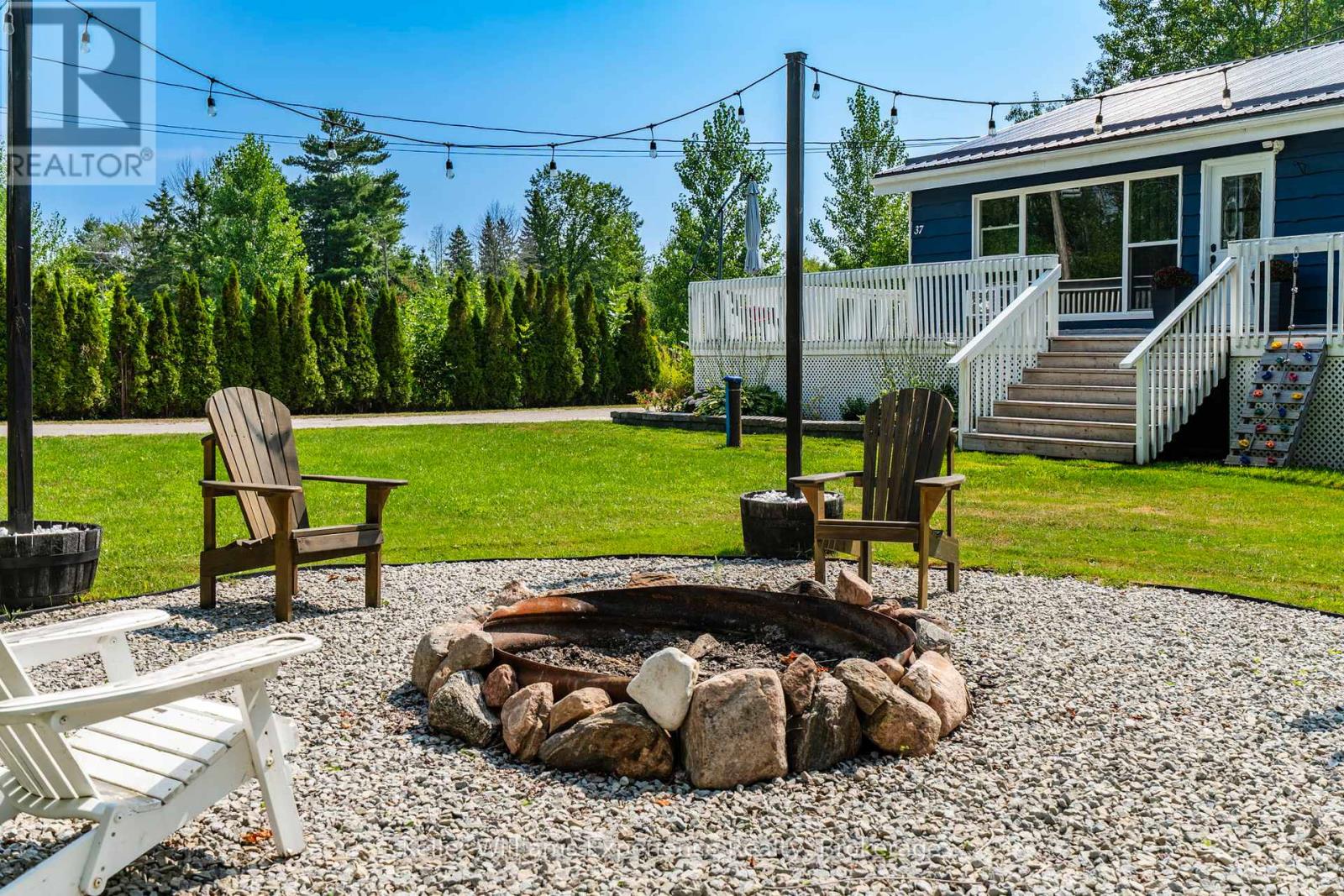 37 Crescent Drive, Tay, Ontario  L0K 2A0 - Photo 30 - S12354965