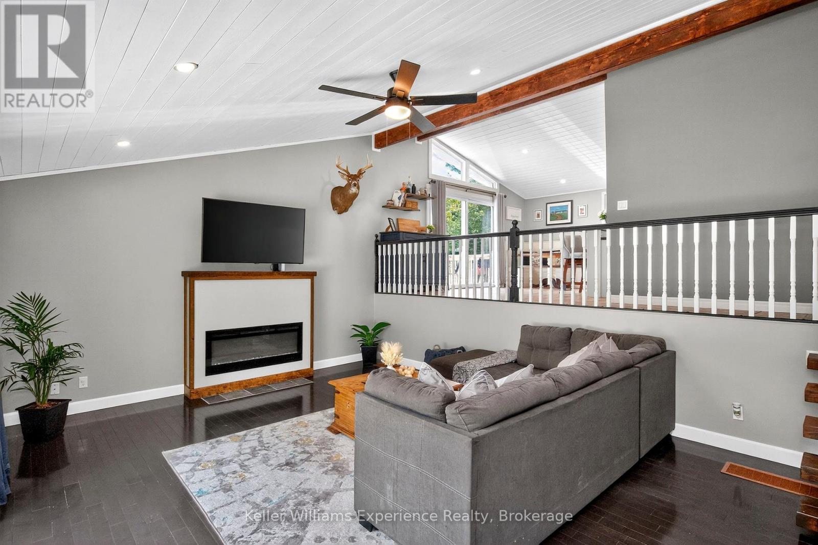 37 Crescent Drive, Tay, Ontario  L0K 2A0 - Photo 6 - S12354965