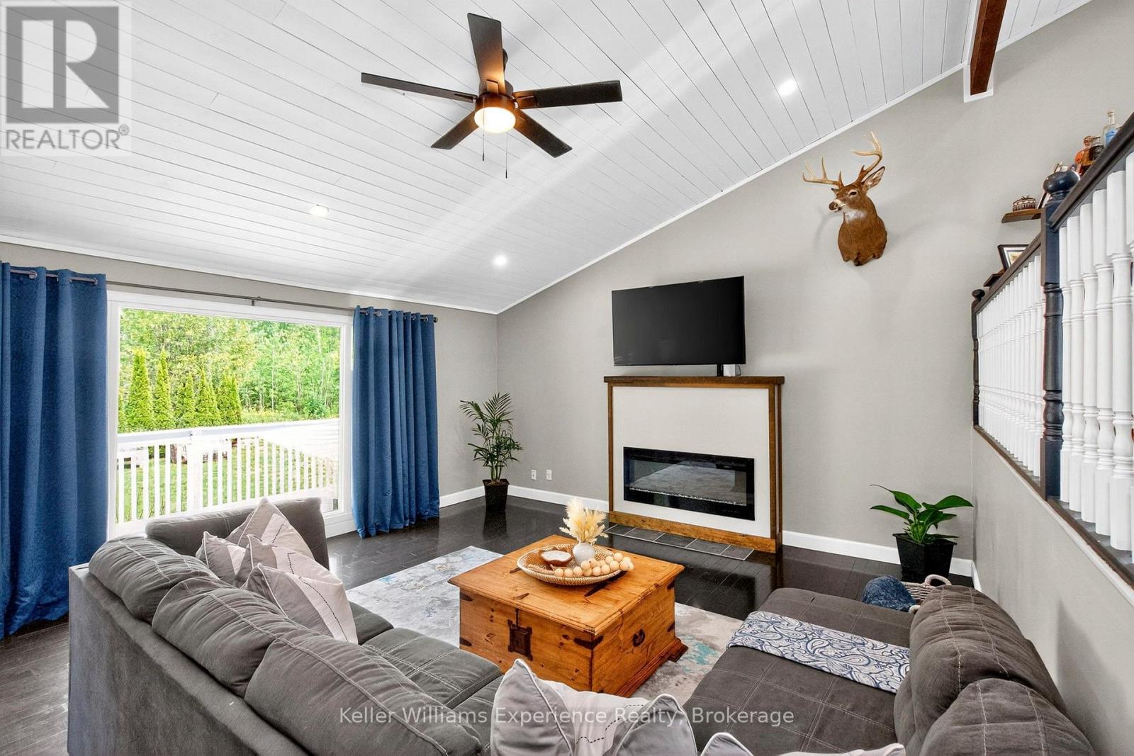 37 Crescent Drive, Tay, Ontario  L0K 2A0 - Photo 7 - S12354965