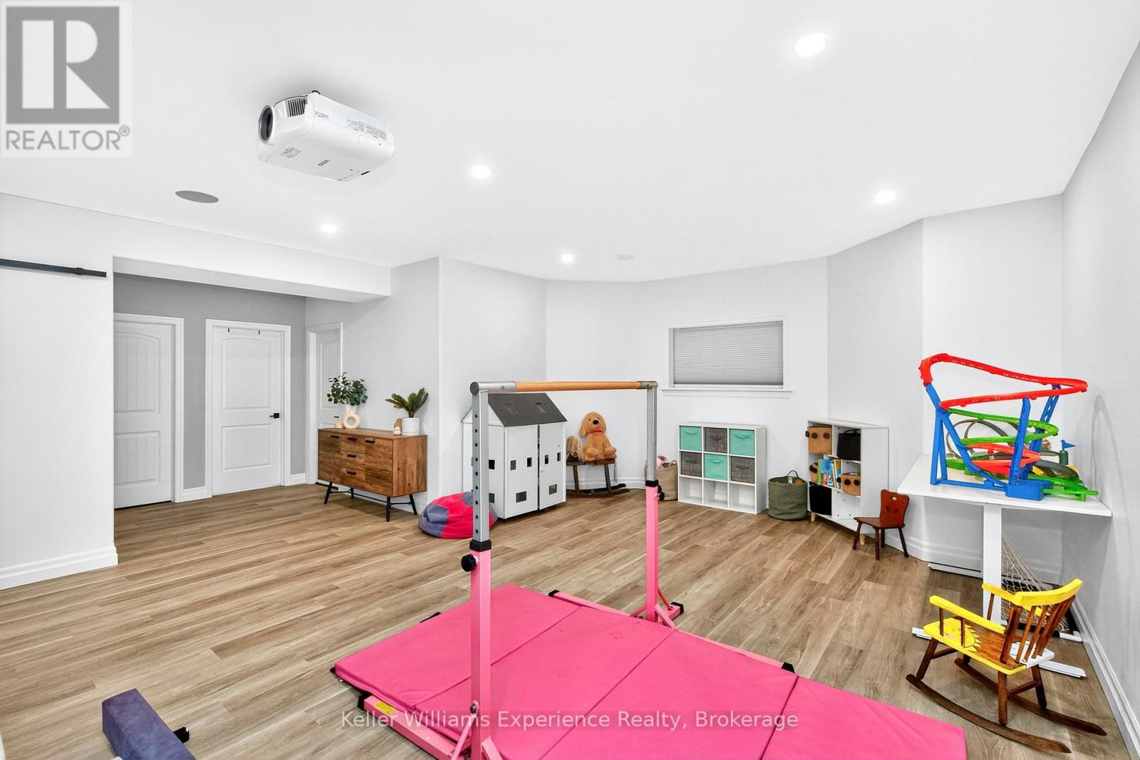 94 Windermere Circle, Tay, Ontario L4R 0C3 - Photo 20 - S12355026