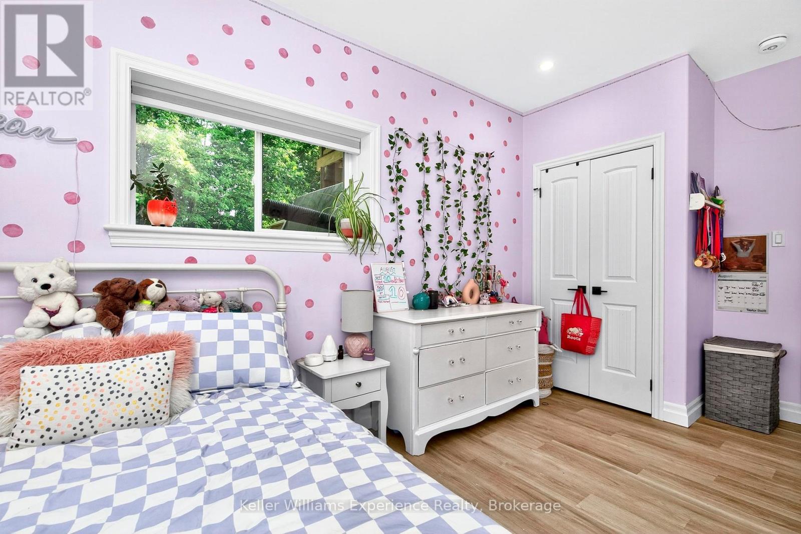 94 Windermere Circle, Tay, Ontario L4R 0C3 - Photo 22 - S12355026