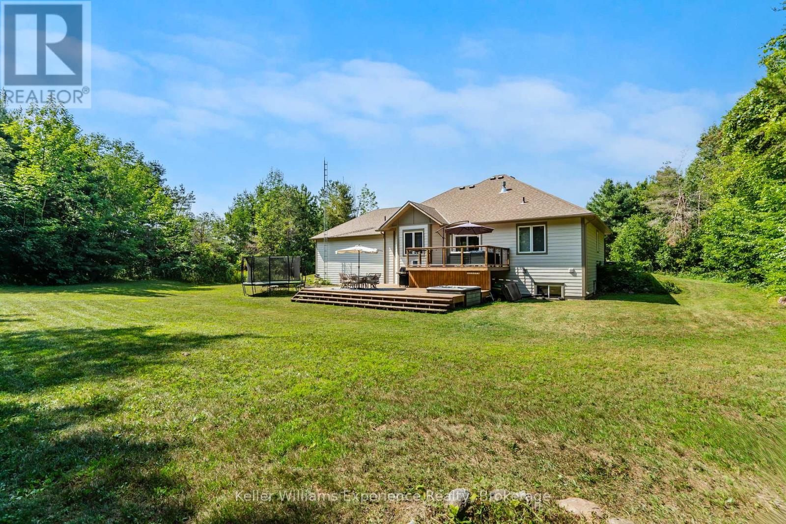 94 Windermere Circle, Tay, Ontario L4R 0C3 - Photo 29 - S12355026
