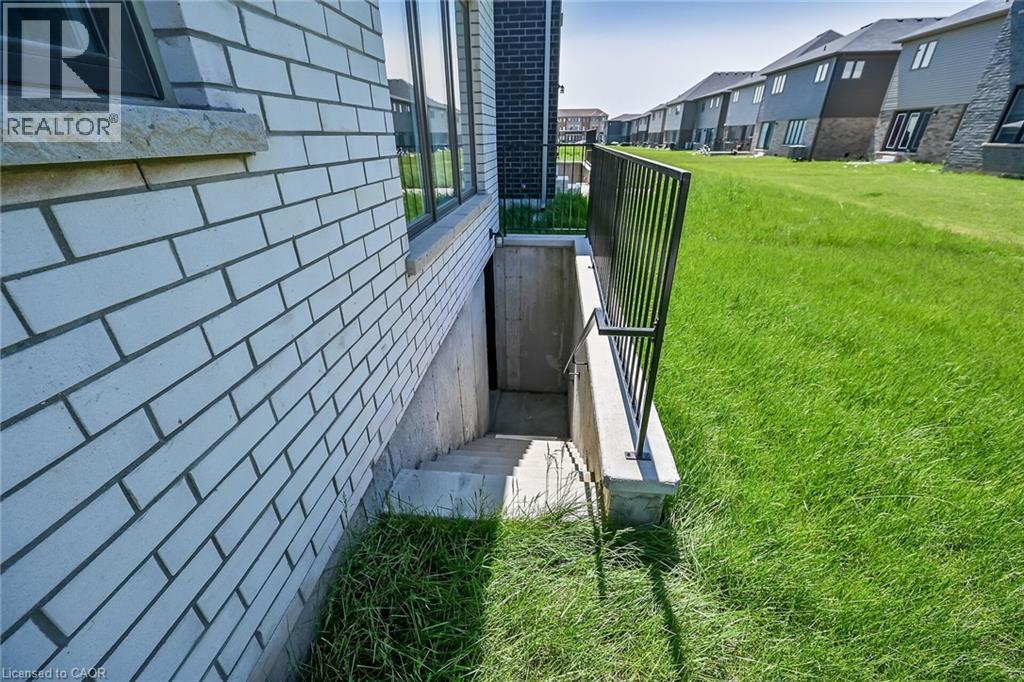 214 Longboat Run W, Brantford, Ontario  N3T 0T2 - Photo 45 - 40761949