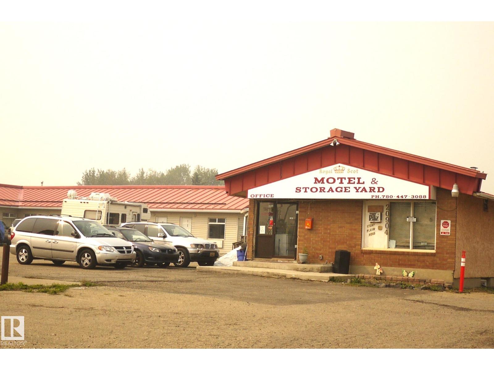 20904 Stony Plain Rd Nw, Edmonton, Alberta  T5S 2C3 - Photo 2 - E4453825