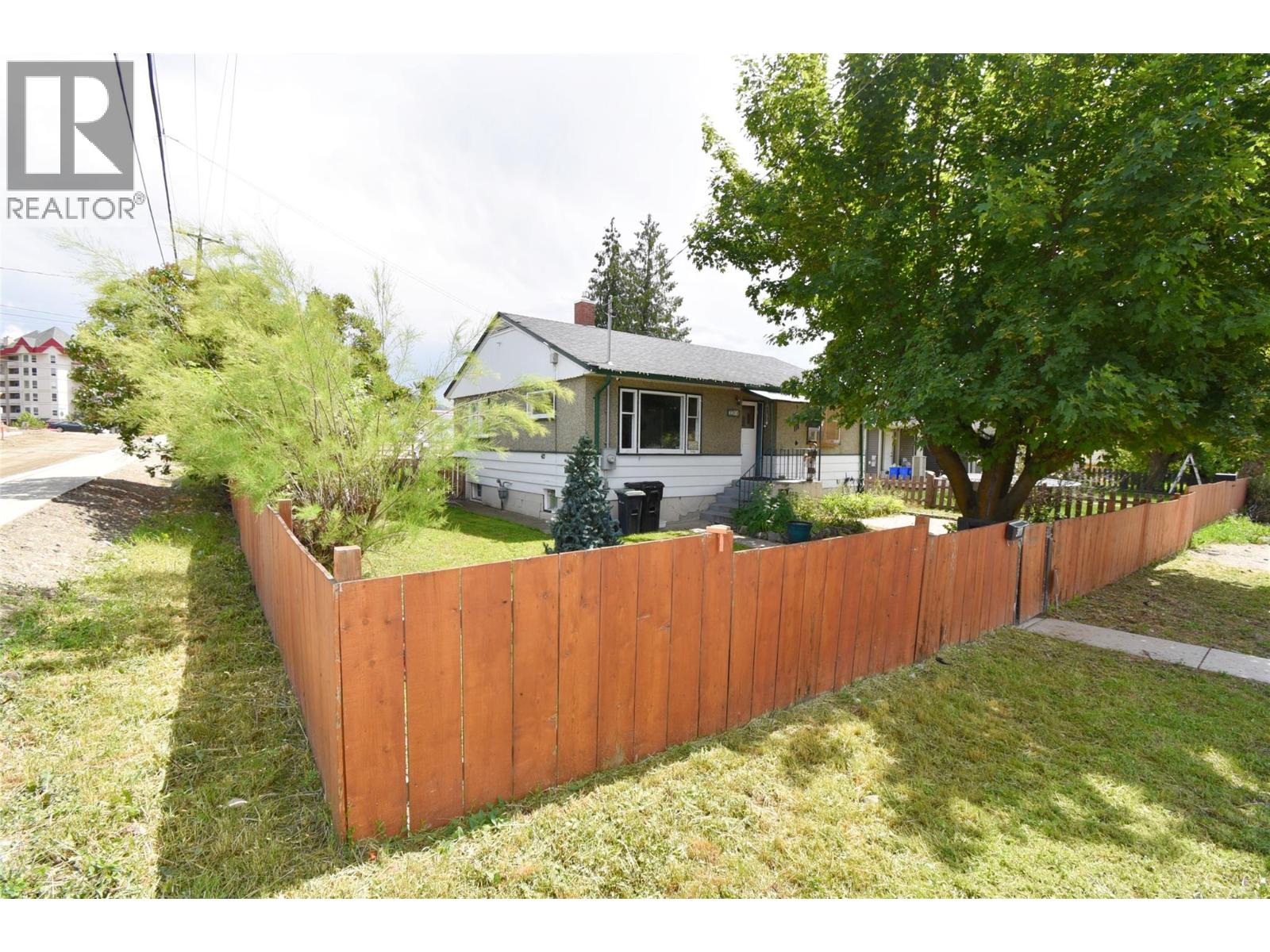 3011 38 Street, Vernon, British Columbia  V1T 6H7 - Photo 2 - 10359753