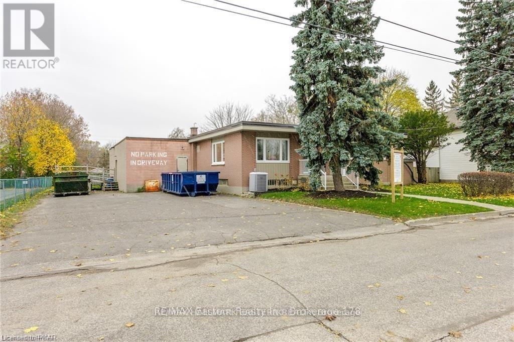 71 Princess Street, Peterborough, Ontario K9J 2A8 - Photo 1 - X12355006