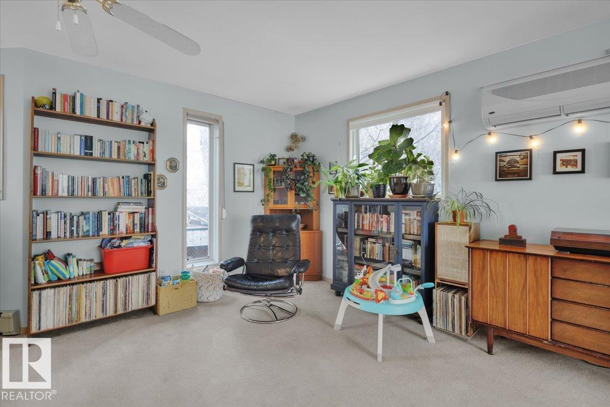 Property at 9324 75 AV NW image 2